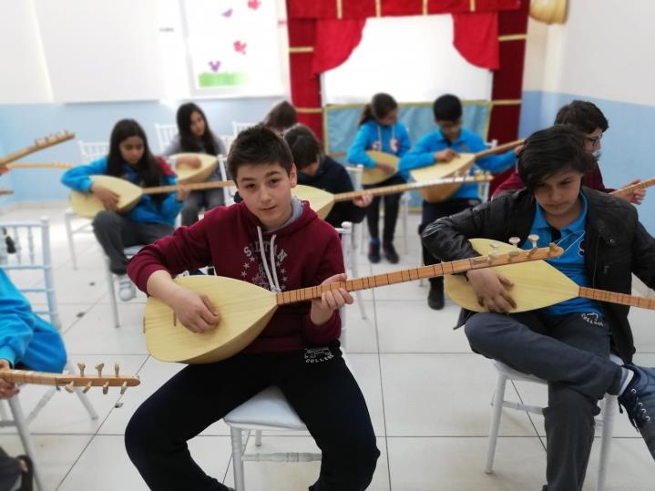 Müzik Atölyesi Bağlama Dersi